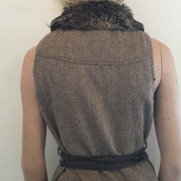 Beautiful Brn/Crm Herringbone Faux Fur Vest - Picture 7 of 7